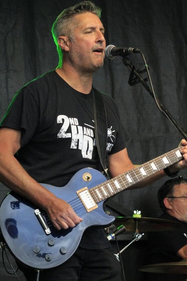 John of 2HD performing live
